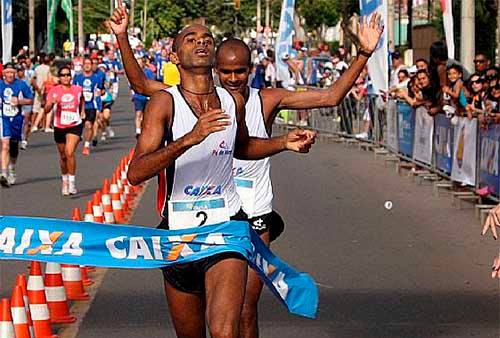  Valério Fabiano  é o sexto atleta do País a correr os 42,195 km em menos 2:17:00, o índice de qualificação / Foto: Divulgação